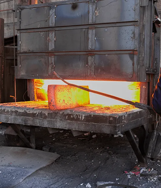 Forno de tratamento térmico